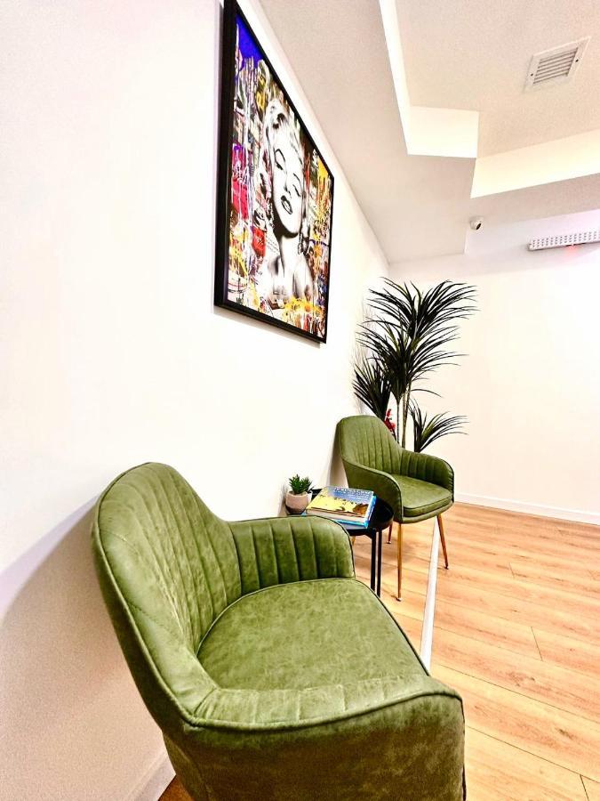 Underground Hotel Tel Aviv Bagian luar foto