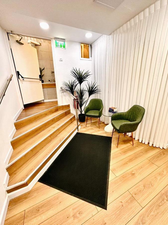 Underground Hotel Tel Aviv Bagian luar foto